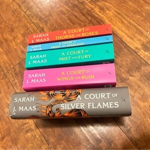 Book Set - A Court of Thorns and Roses Sarah J. Maas